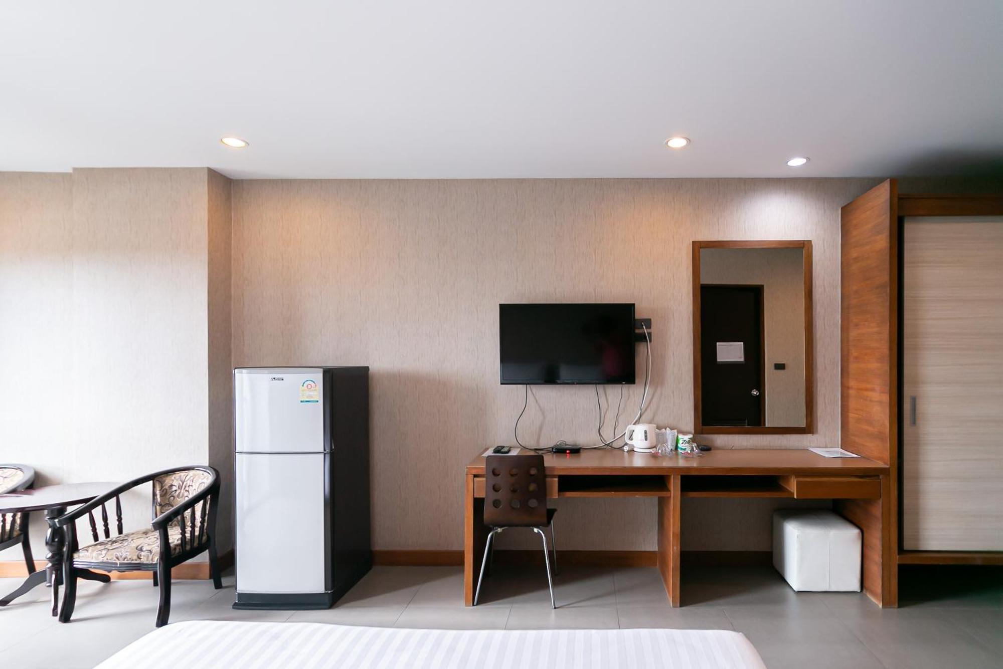 Farthai Residence Phan Thong Bagian luar foto