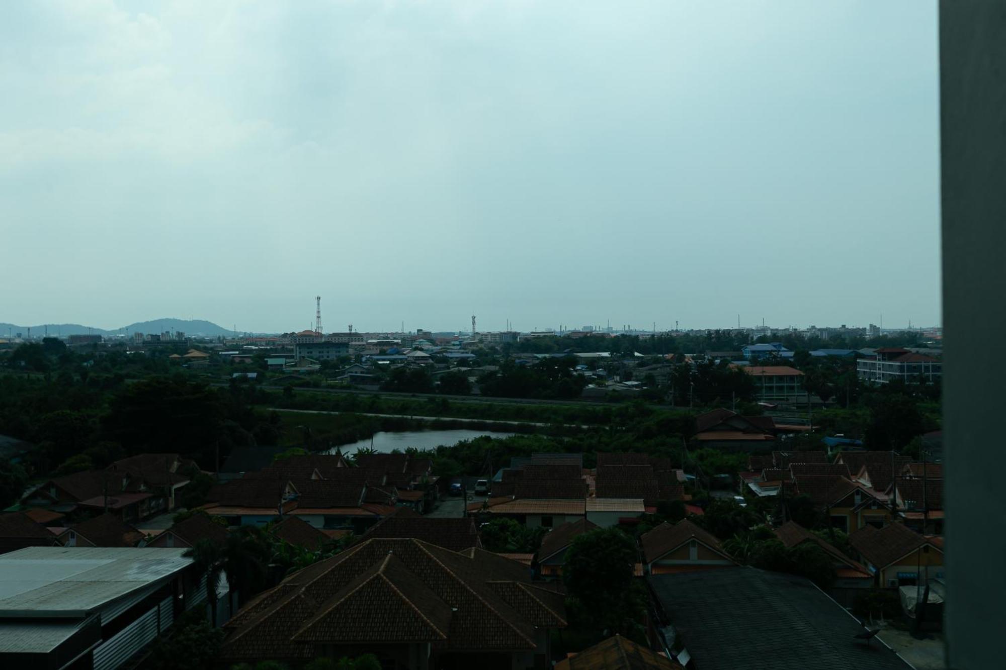 Farthai Residence Phan Thong Bagian luar foto