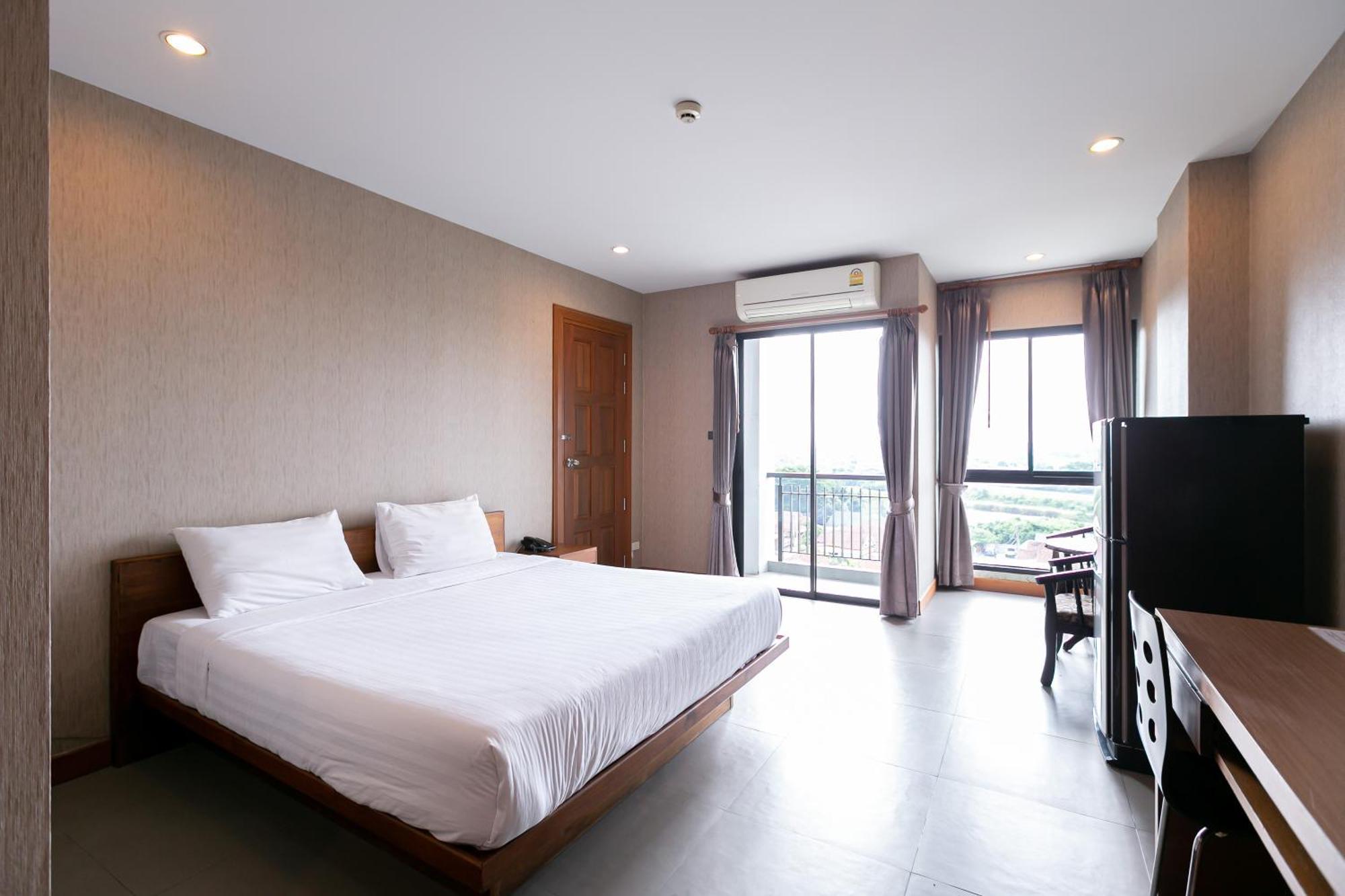 Farthai Residence Phan Thong Bagian luar foto
