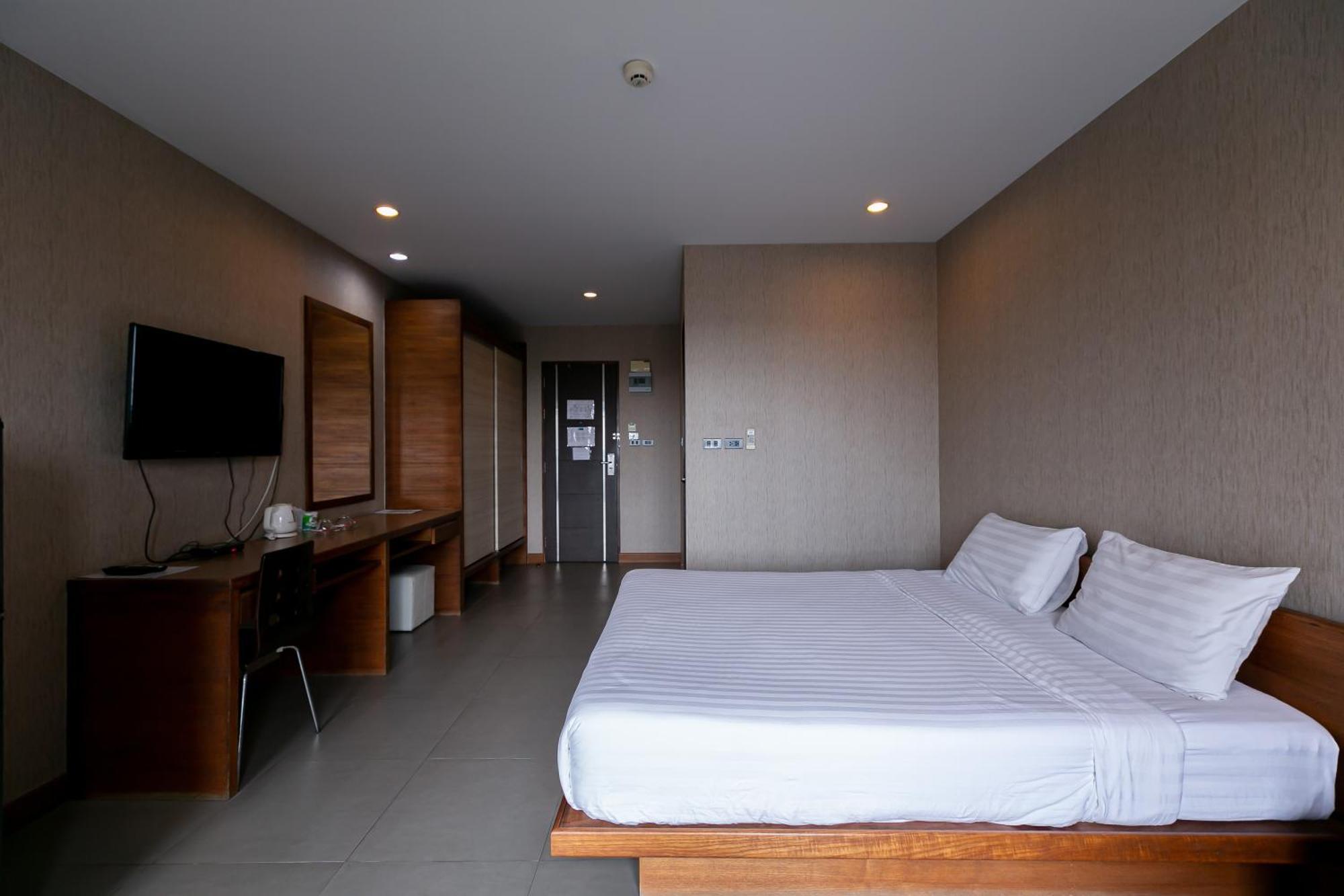 Farthai Residence Phan Thong Bagian luar foto